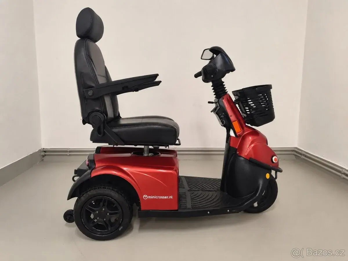 Prémiový elektrický tříkolový skútr pro seniory