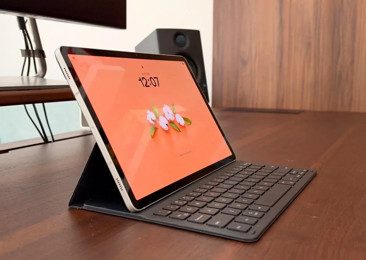 Samsung Galaxy Tab S9 [128 GB] [Wi-Fi] + klávesnice + S Pen