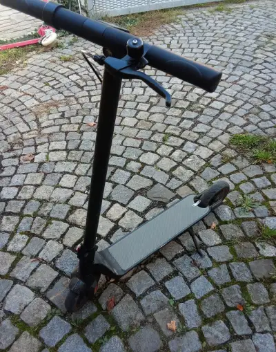 Elektro koloběžku MTF city 1