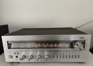 VINTAGE RECEIVER AIWA AX-7300