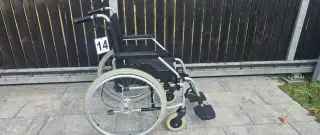 Invalidní vozík