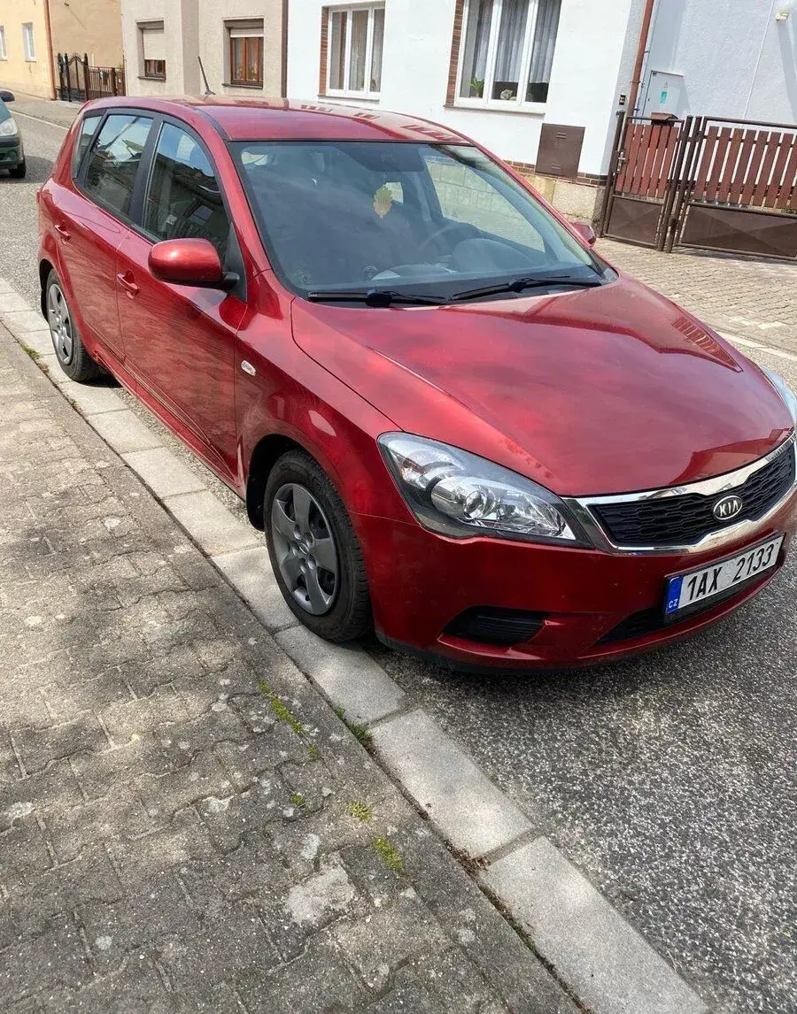 Kia Ceed – 2010, 156 000 km
