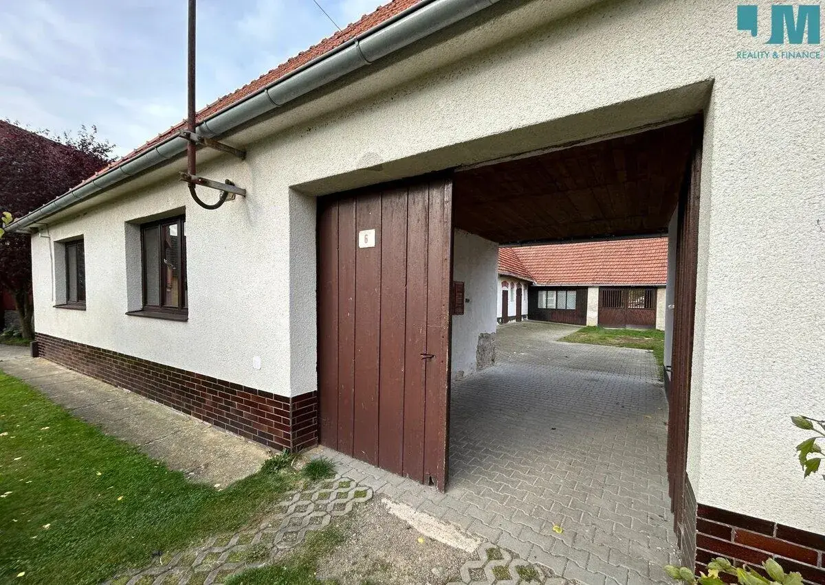 Pronájem statku s pozemky v oblasti Kramolína u Třebíče, 173