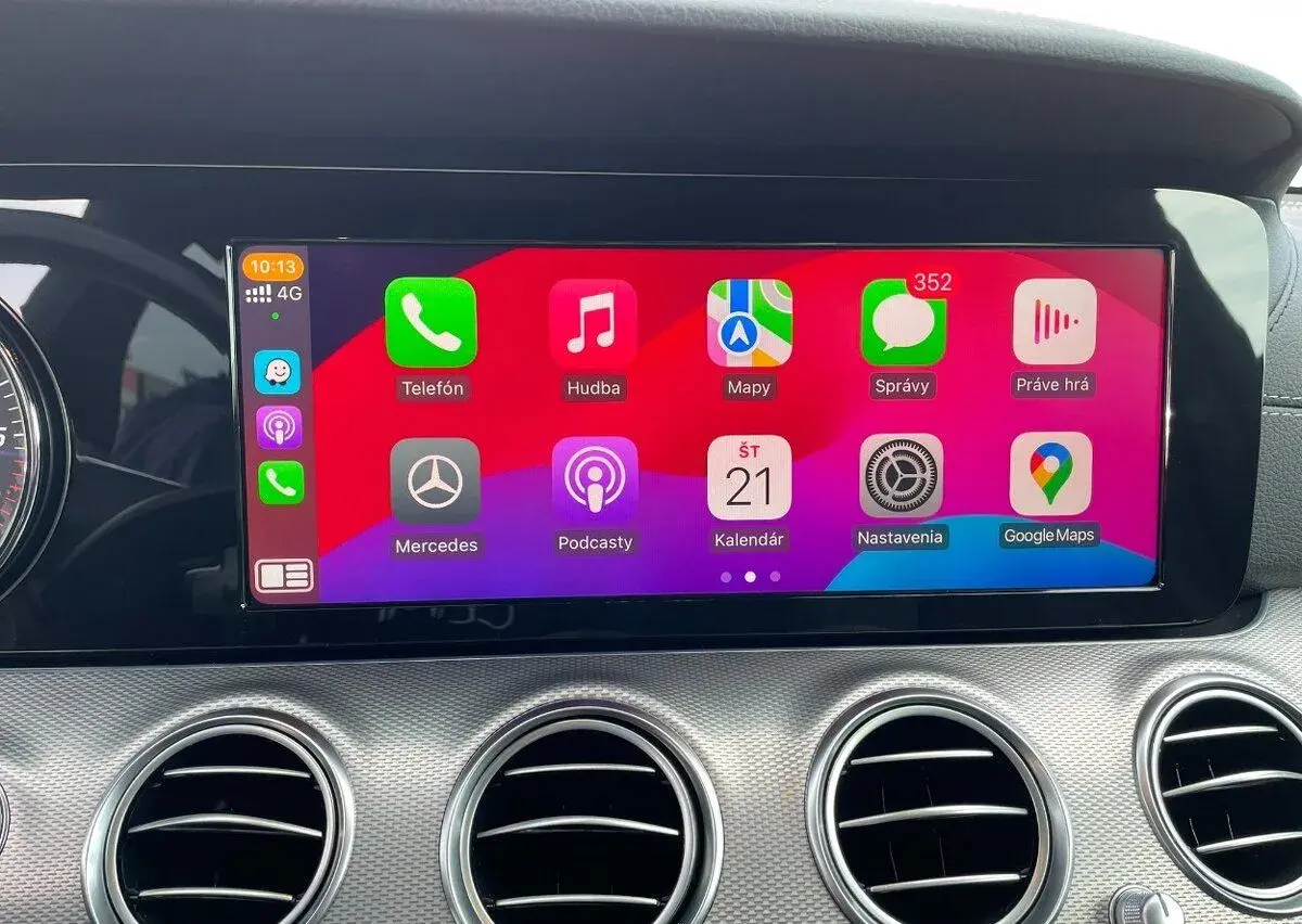 Apple CarPlay, Android Auto, Mercedes Benz