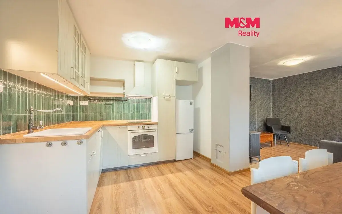 Prodej rodinného domu, 70 m², Zápy