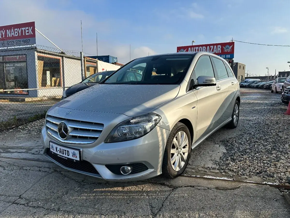 Mercedes-Benz B – 2012, 191 800 km