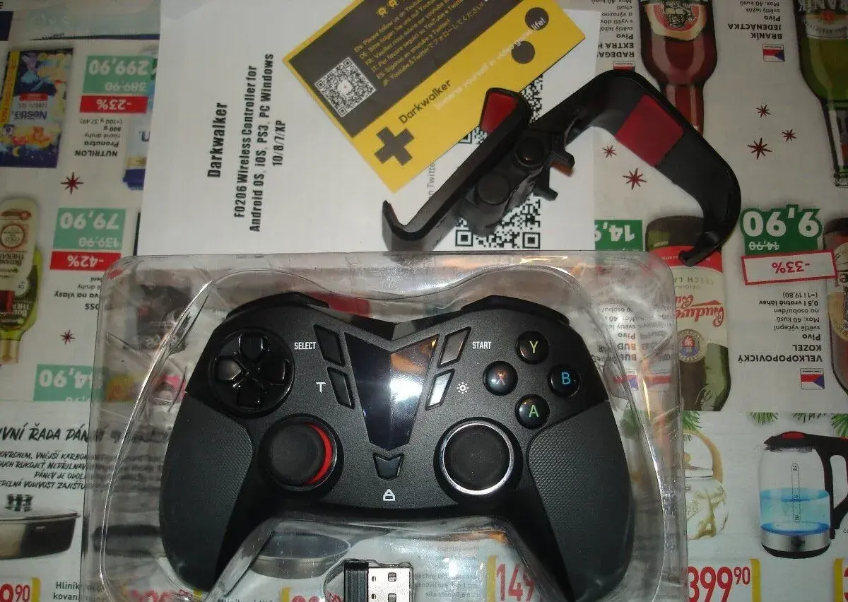 Bezdrátový gamepad Darkwalker (držák na telefon)