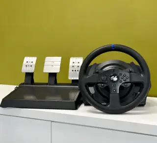Volant Thrustmaster T300 RS + pedály, Záruka do 11/2027