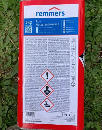 Remmers Holzfestigung 0,3 l + Holzersatzmasse 2386, 3 kg – P