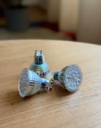Chytré žárovky IKEA TRADFRI GU10 (3 ks)