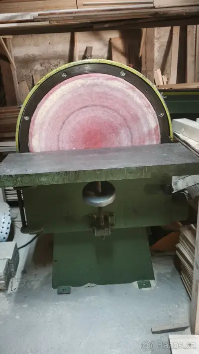 Kombinovanou brusku