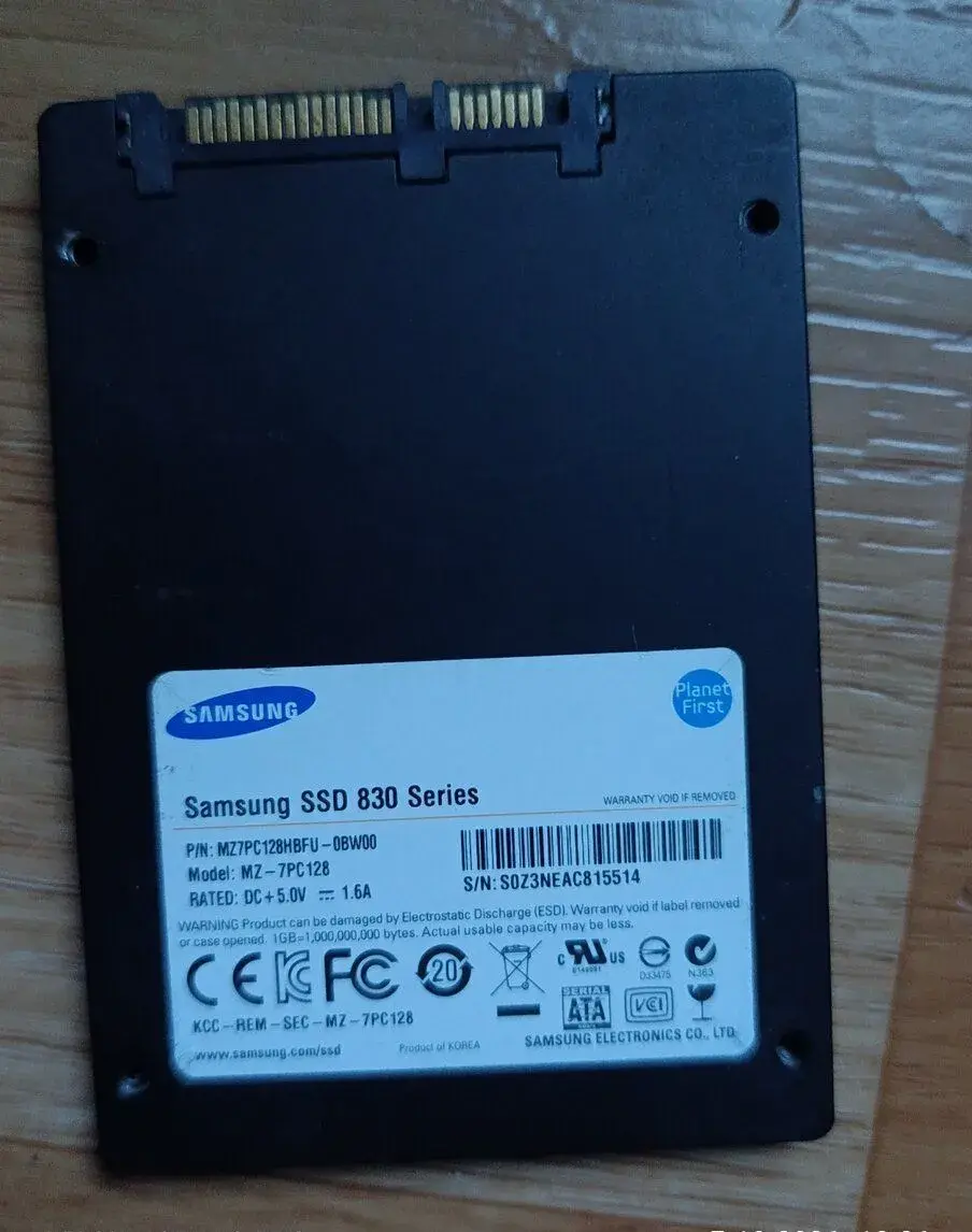3xSSD 128GB