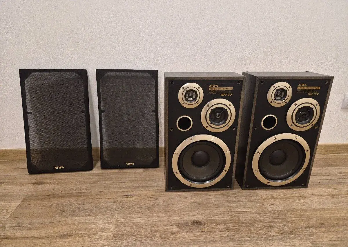 Aiwa SX-77 reproduktory