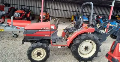 malotraktor Mitsubishi MT240 4x4