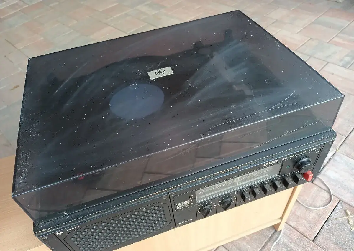 Gramorádio TESLA 1038 A Duo