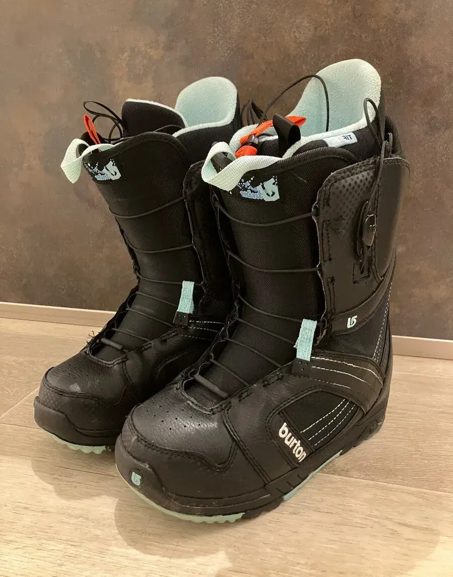 Snowboardové boty Burton vel. 36,5