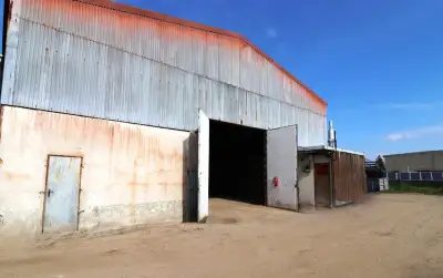 Pronájem skladového prostoru 950 m² - Vranovice, ev.č. 20391
