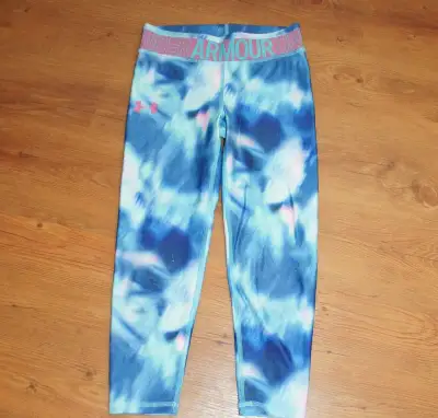 Legíny pod kolena Under Armour - vel. 146 - 152
