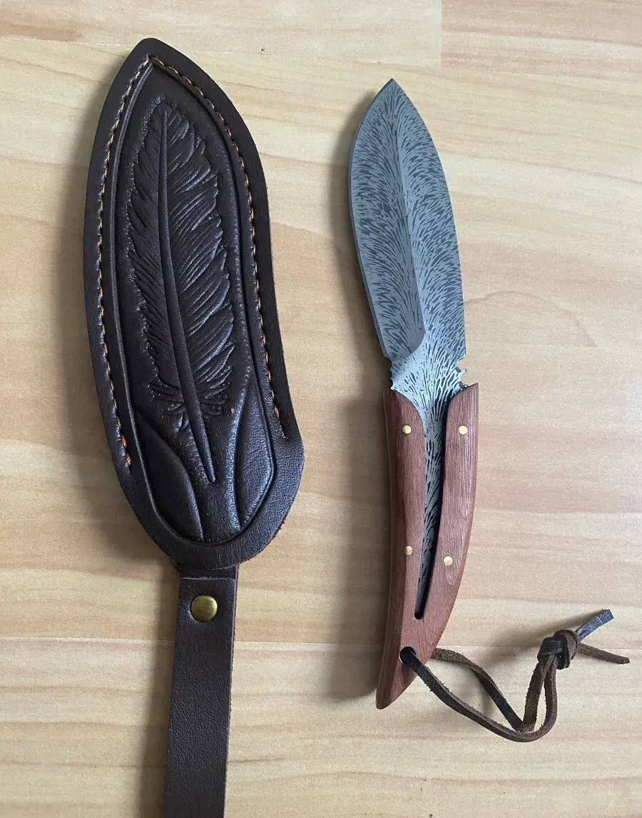 lovecký nůž s pouzdrem 20 cm
