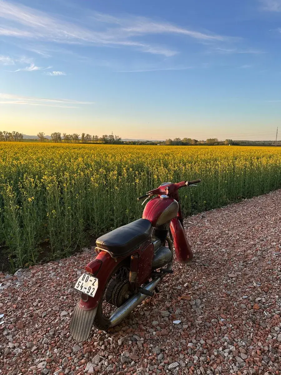 Jawa 250/559 panelka