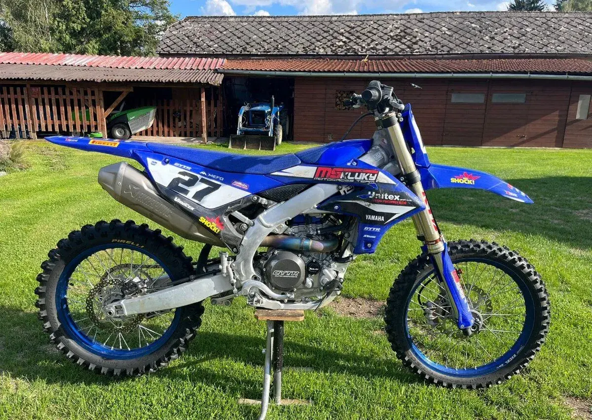 Yamaha YZ450f, výměna