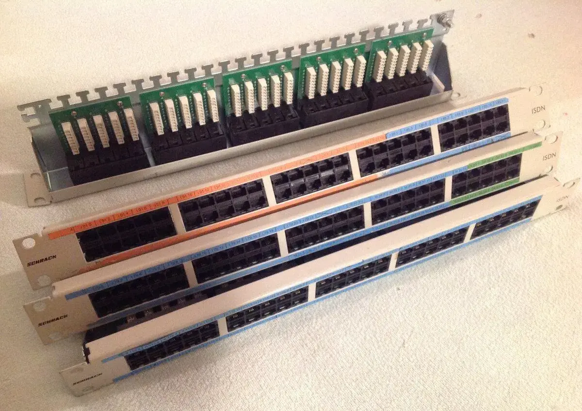 ISDN Patch panely 50port, 2U