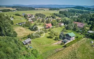 Zděná chalupa na polosamotě 163 m2 s pozemkem 4199 m2 a dvě