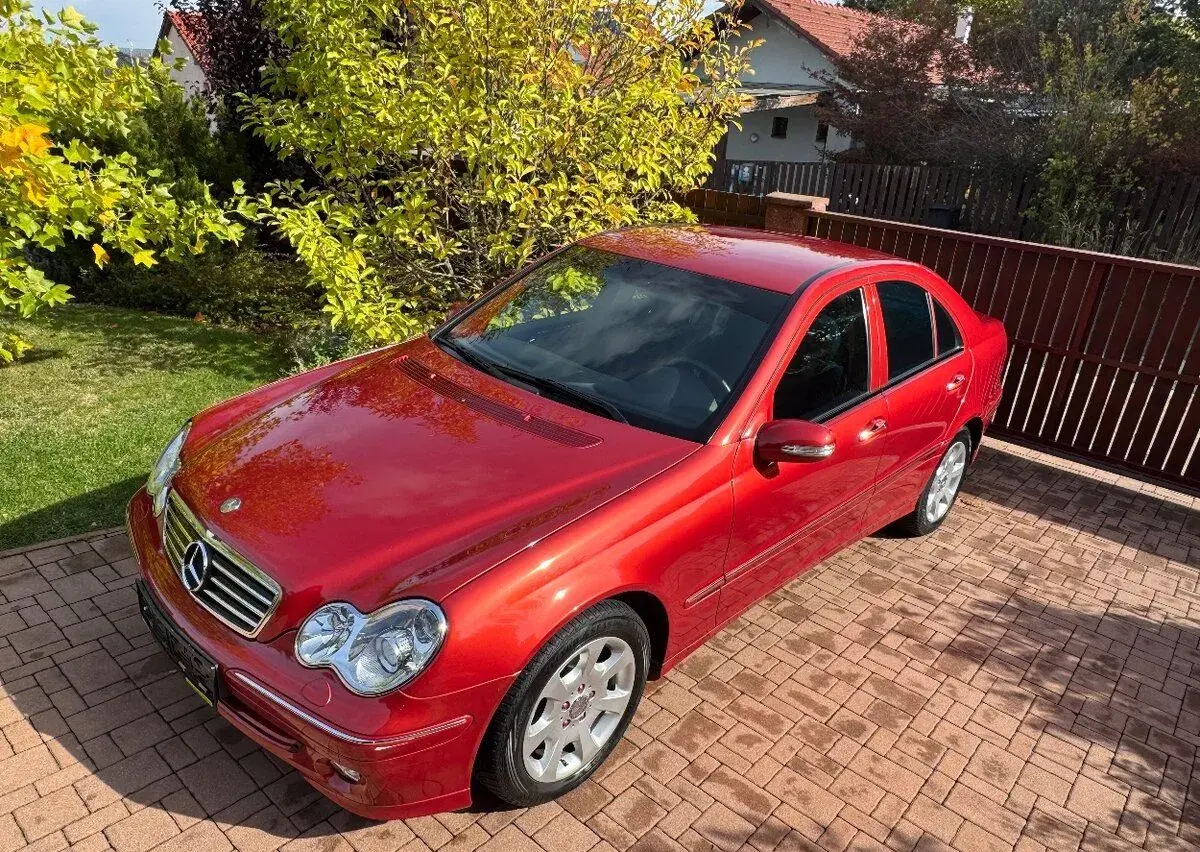 Mercedes-Benz C180 – 115 000 km