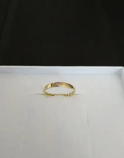 Dámský zlatý 14k prsten, vel. 48