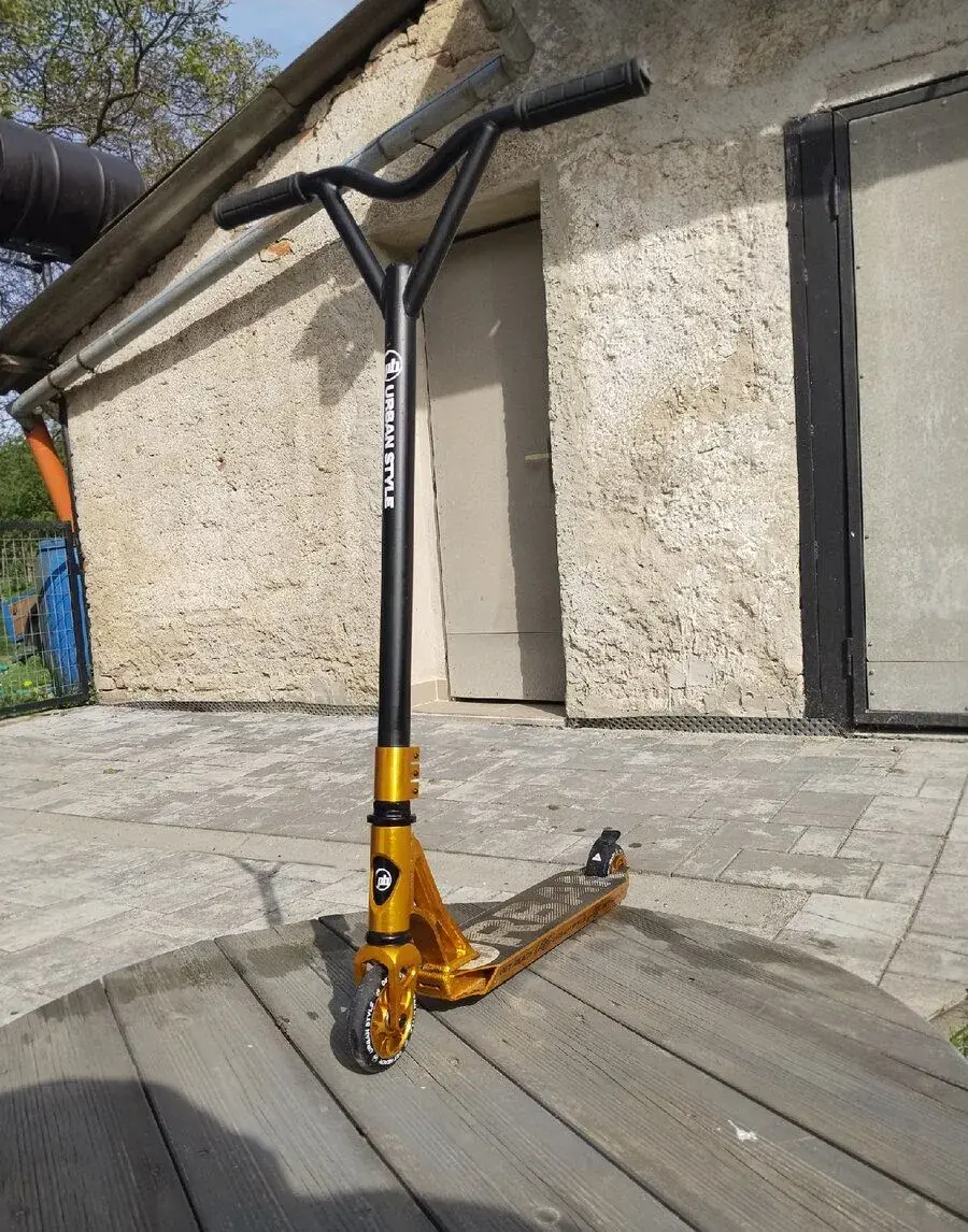 PB freestyle koloběžka