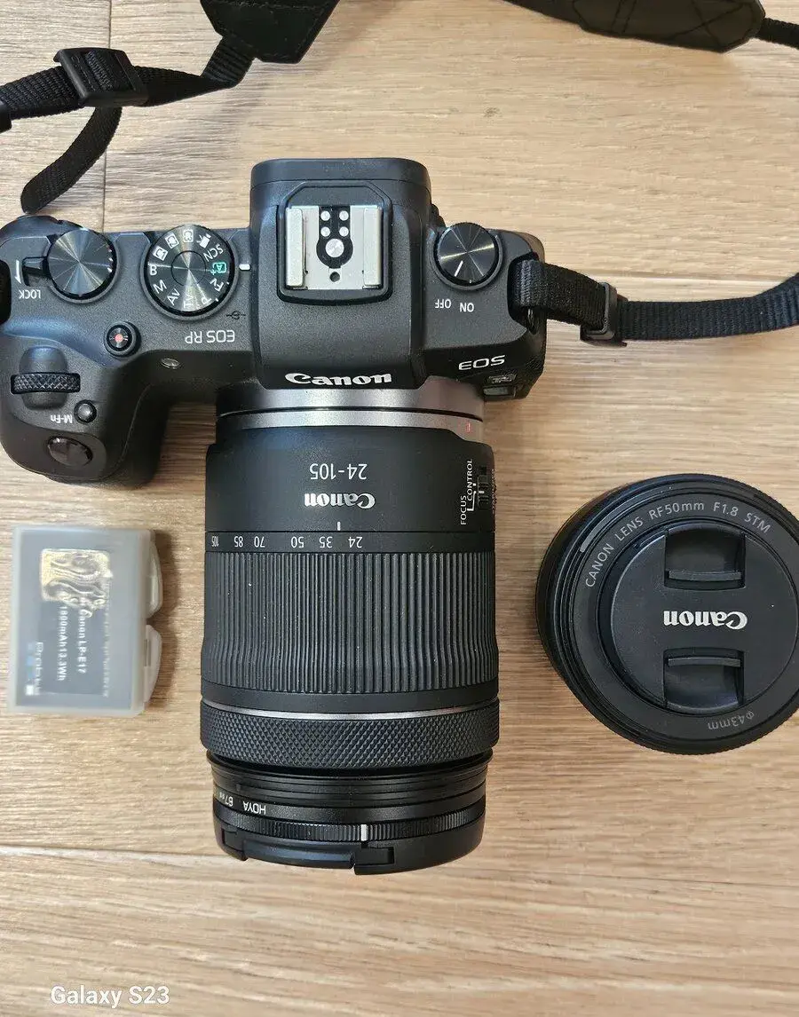 Canon EOS RP + RF24-105mm + RF 50mm F1.8 STM