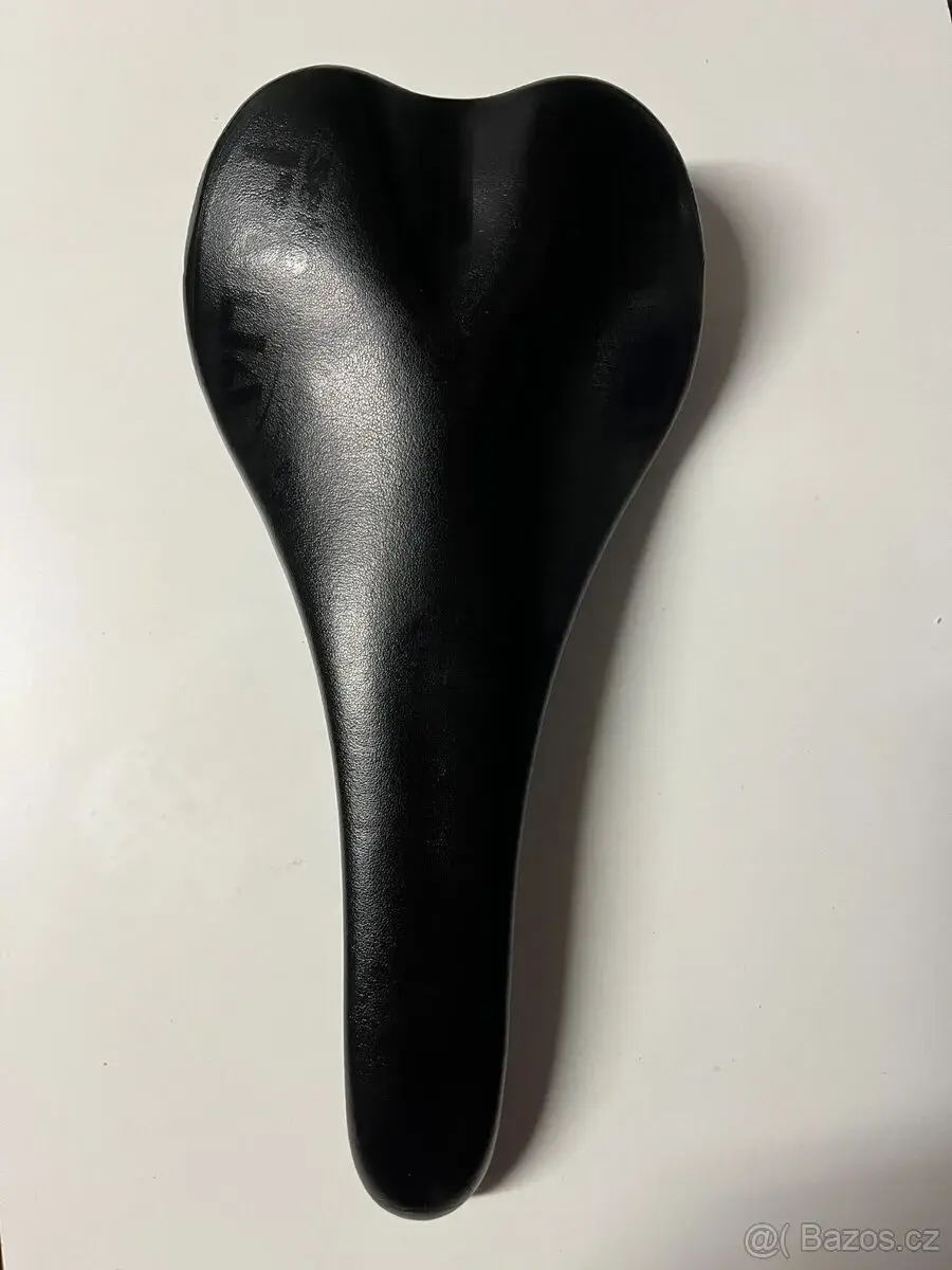 karbonové sedlo Selle Italia SLR Team edition