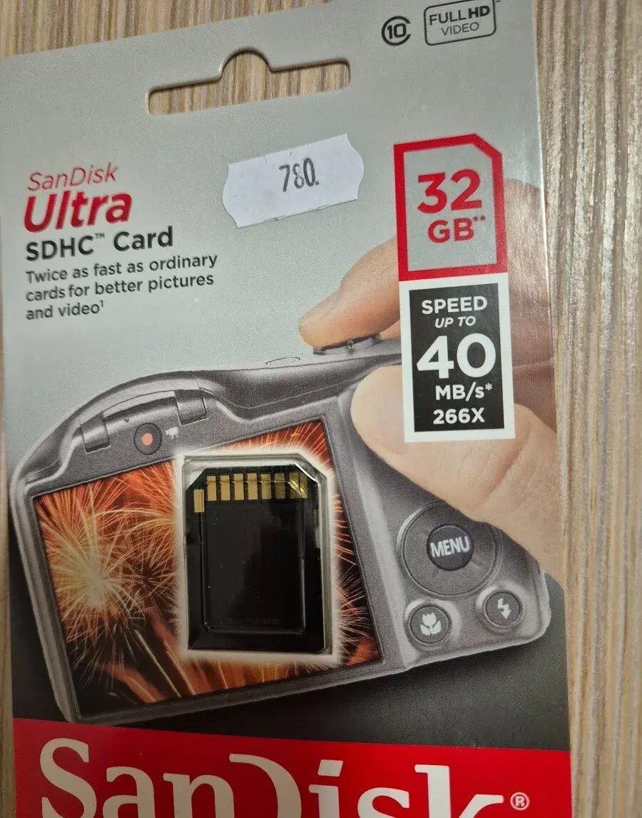 SanDisk Ultra SDHC card