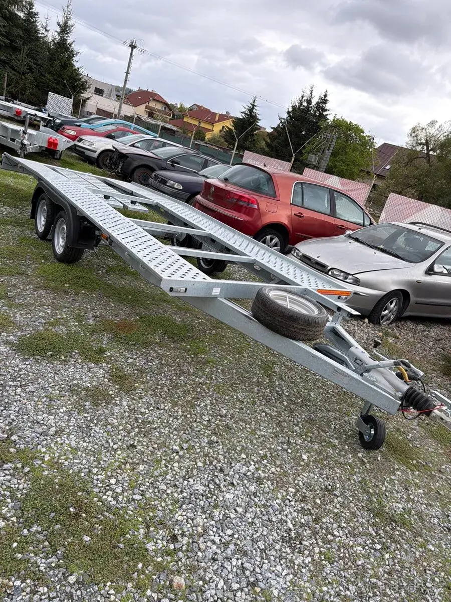 AUTOPŘEPRAVNÍK 3 500 KG – VDI 2700 PRONÁJEM