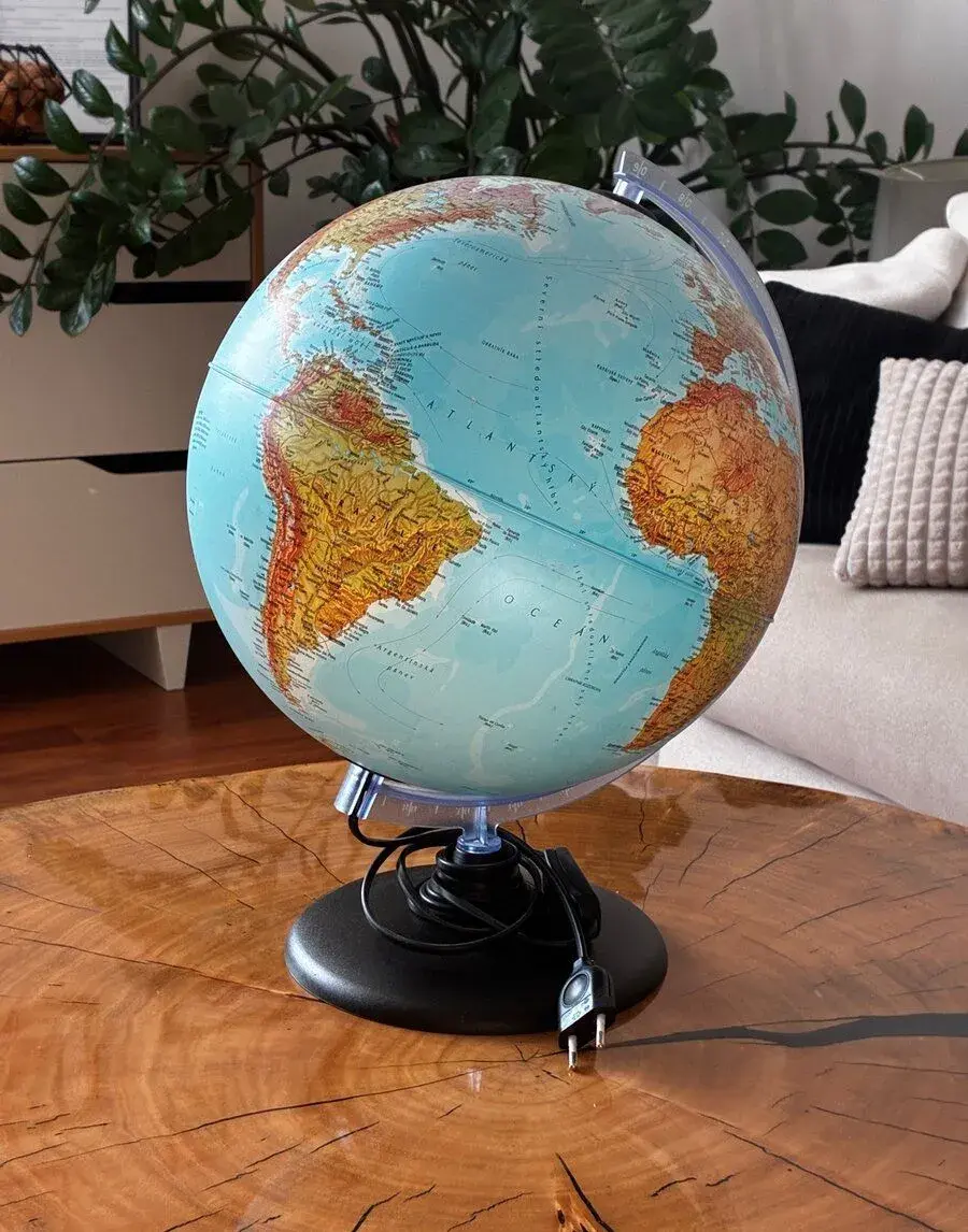 🌍 Svítící glóbus – 30 cm