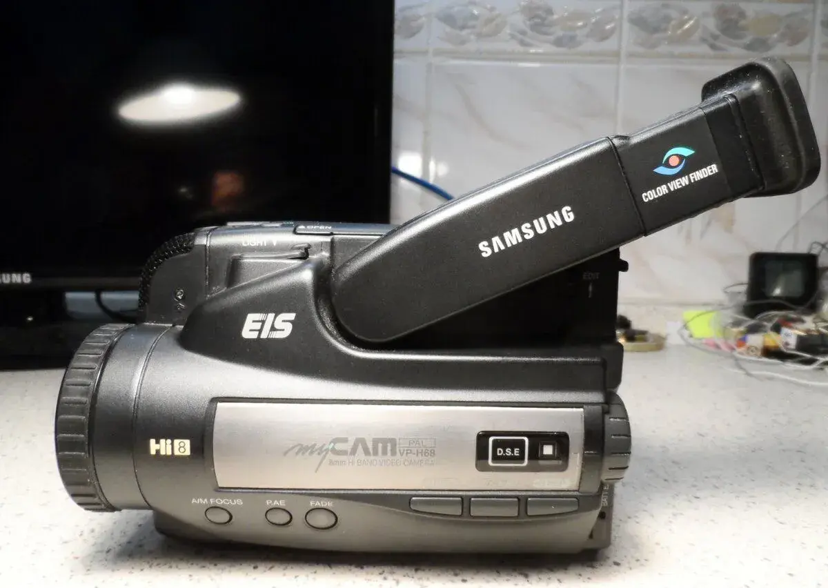SAMSUNG VP-H68 video8/HI8