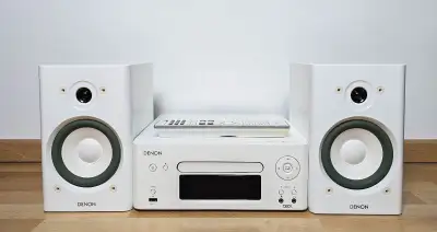 Denon Ceol N8 /AirPlay/Wi-Fi/CD/spotify