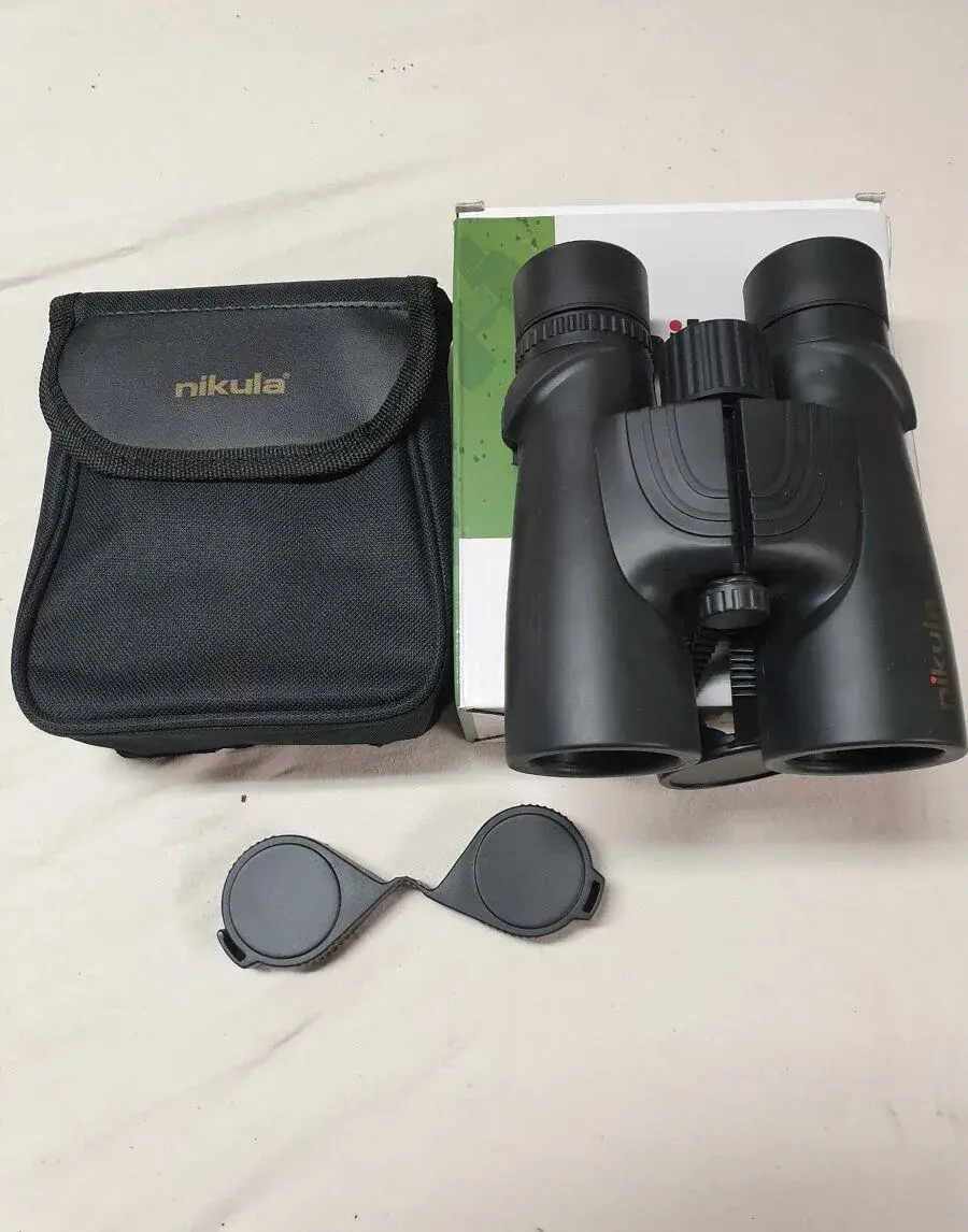 Dalekohled 10x42