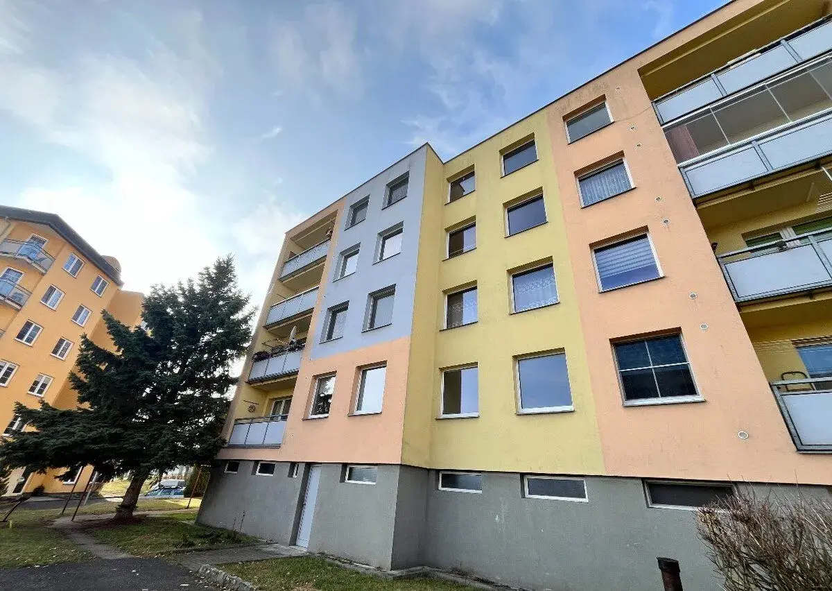 Pronájem bytu 1+kk, ul. Podzimní, Chlumec u Ústí nad Labem