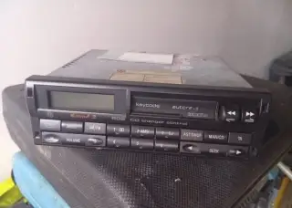Originální autorádio Volkswagen Sound 2 1998