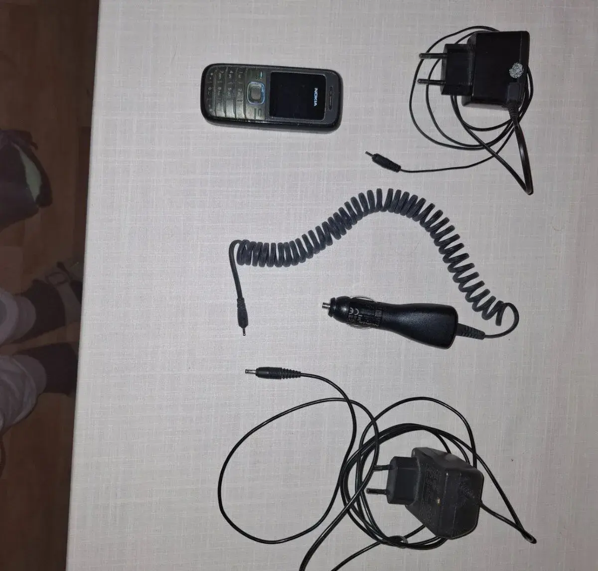 NOKIA 1208 +nabíječka AC3E + ACP-7E + autonabíječka DC-4