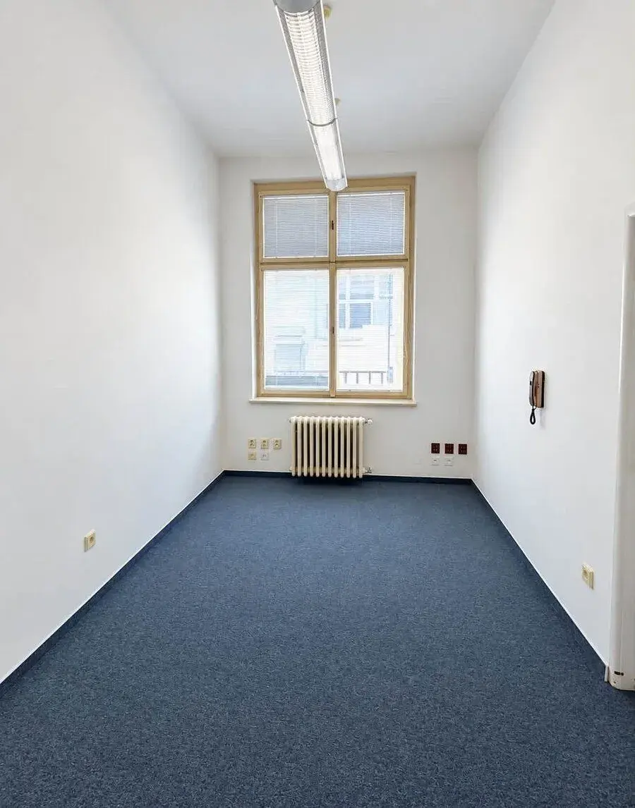 Pronájem kanceláře 11 m2 v centru Prahy – BEZ PROVIZE