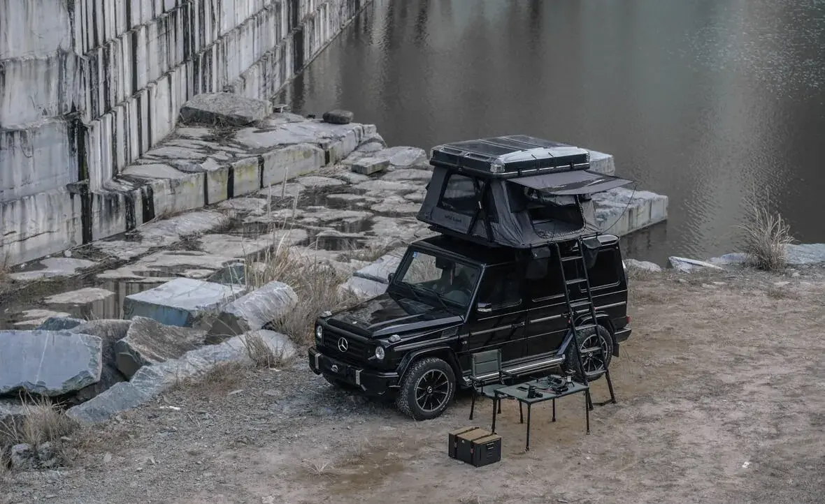 Elektricky ovládaný autostan pro až 3 osoby Skyrover 2026