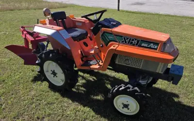 KUBOTA XB1