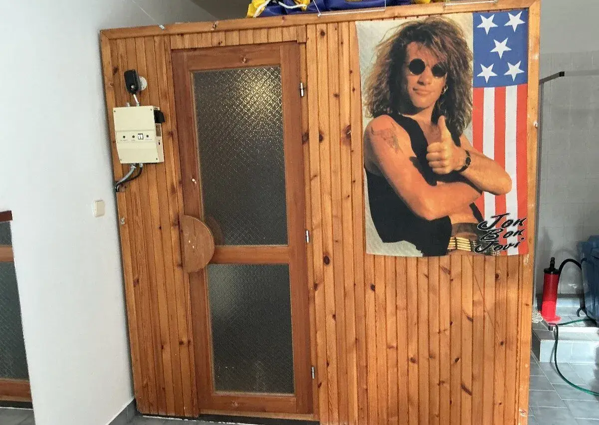 Prostorná finská sauna 206 × 205 × 208 cm – kompletní vč. ka
