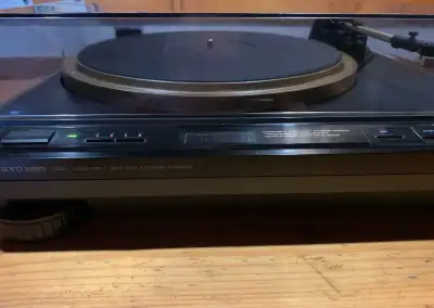 ONKYO INTEGRA CP 1057F