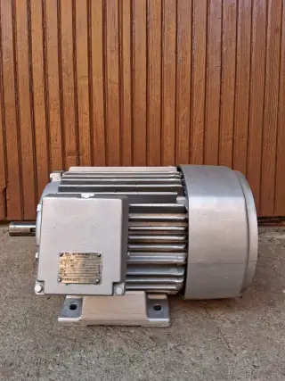 Patkový elektromotor