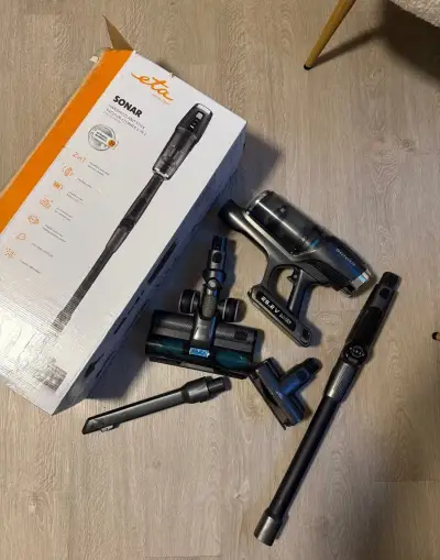 Tyčový bezdrátový vysavač ETA sonar