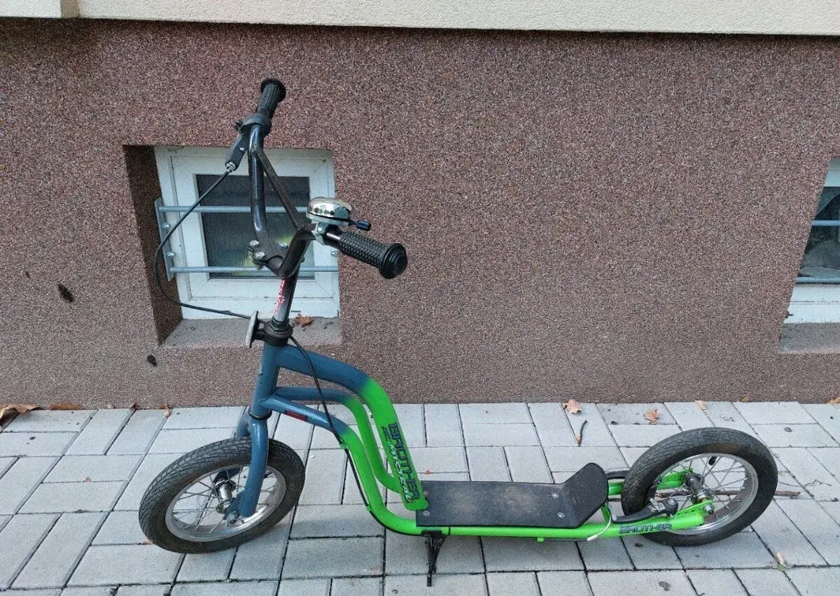 Dětská koloběžka