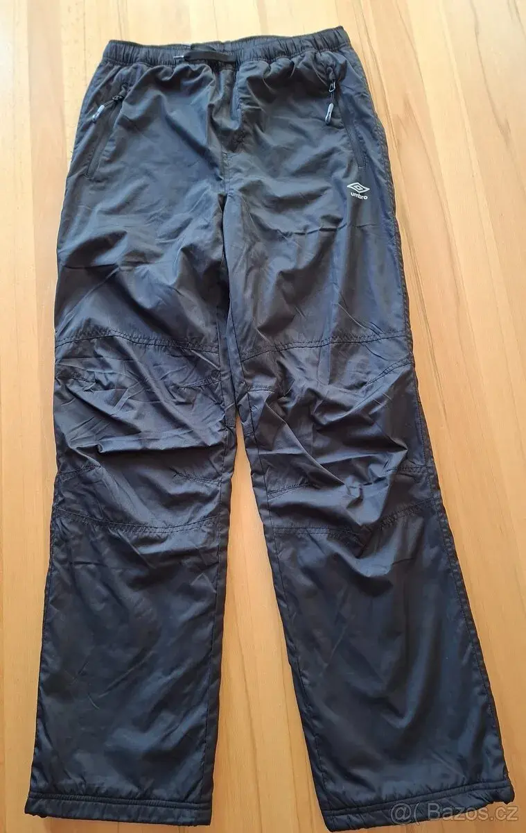 UMBRO šusťáky podšité fleesem 164